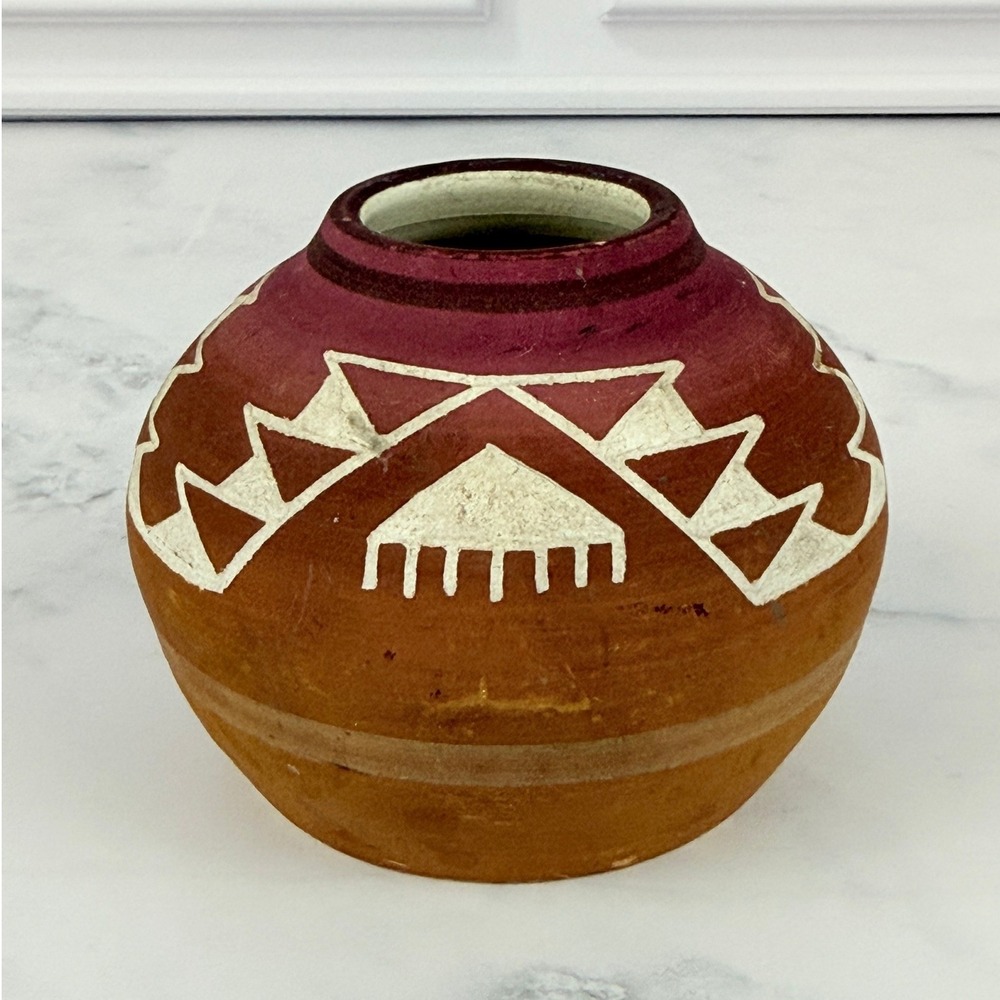 VTG Signed Len Randall Native American Sioux Red Clay Pottery Seed Pot 3" Tall